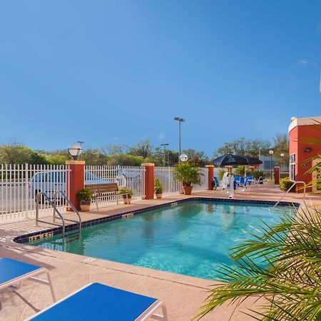Holiday Inn Express Hotel & Suites Tampa-Fairgrounds-Casino By Ihg Mango Exterior foto