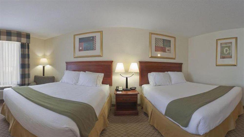 Holiday Inn Express Hotel & Suites Tampa-Fairgrounds-Casino By Ihg Mango Exterior foto