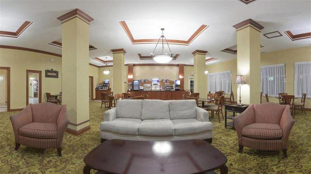 Holiday Inn Express Hotel & Suites Tampa-Fairgrounds-Casino By Ihg Mango Exterior foto