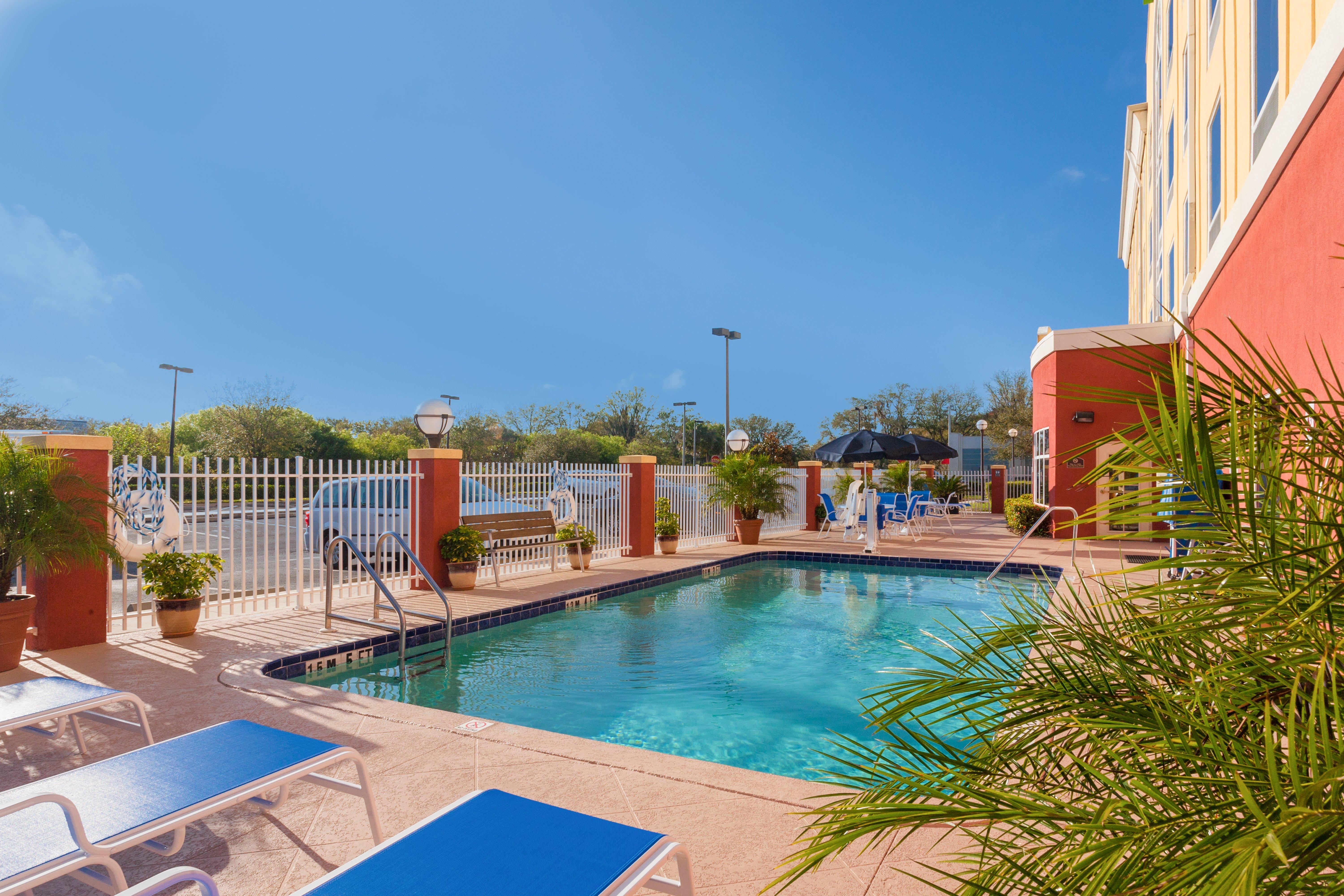 Holiday Inn Express Hotel & Suites Tampa-Fairgrounds-Casino By Ihg Mango Exterior foto