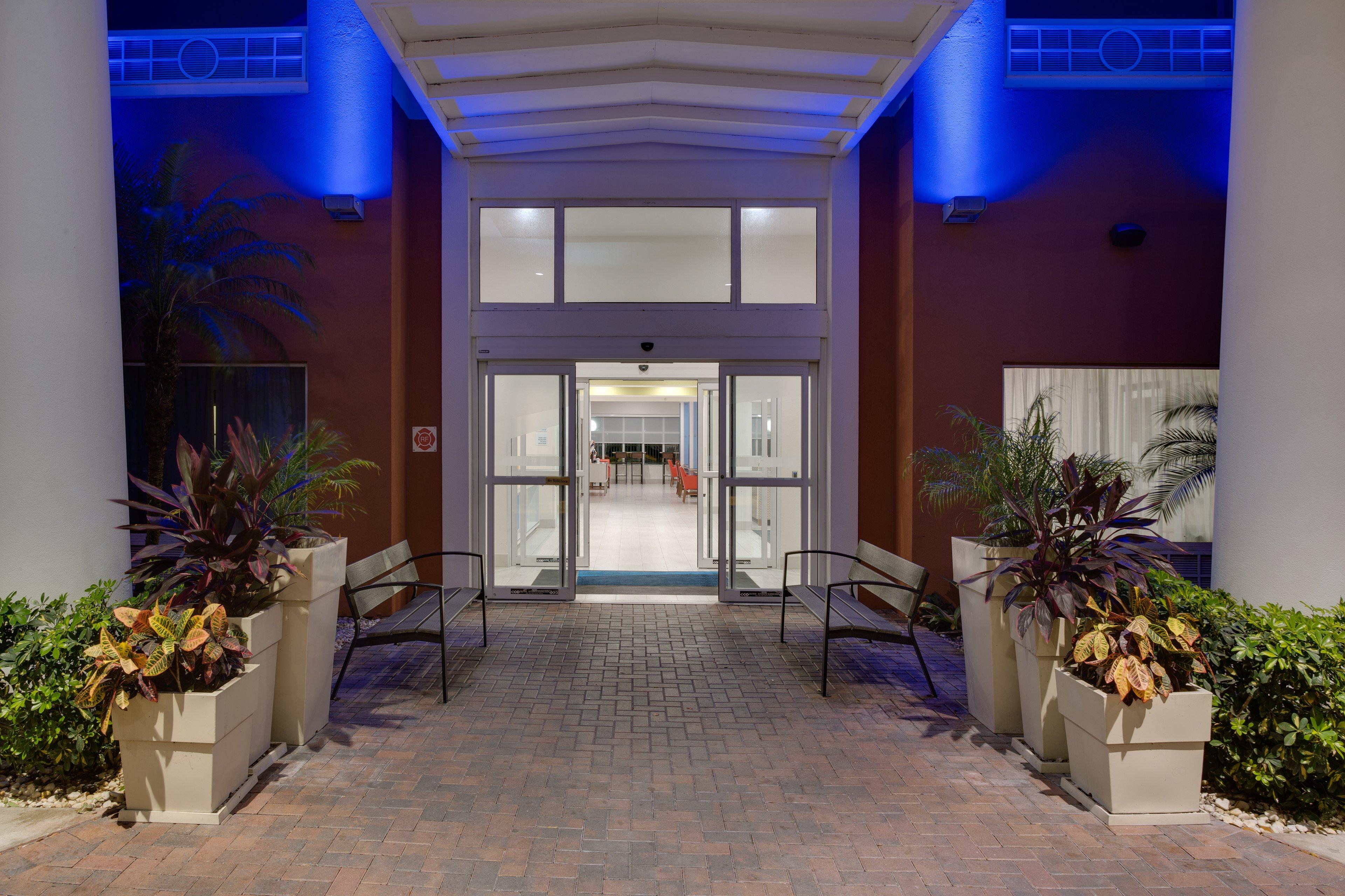 Holiday Inn Express Hotel & Suites Tampa-Fairgrounds-Casino By Ihg Mango Exterior foto