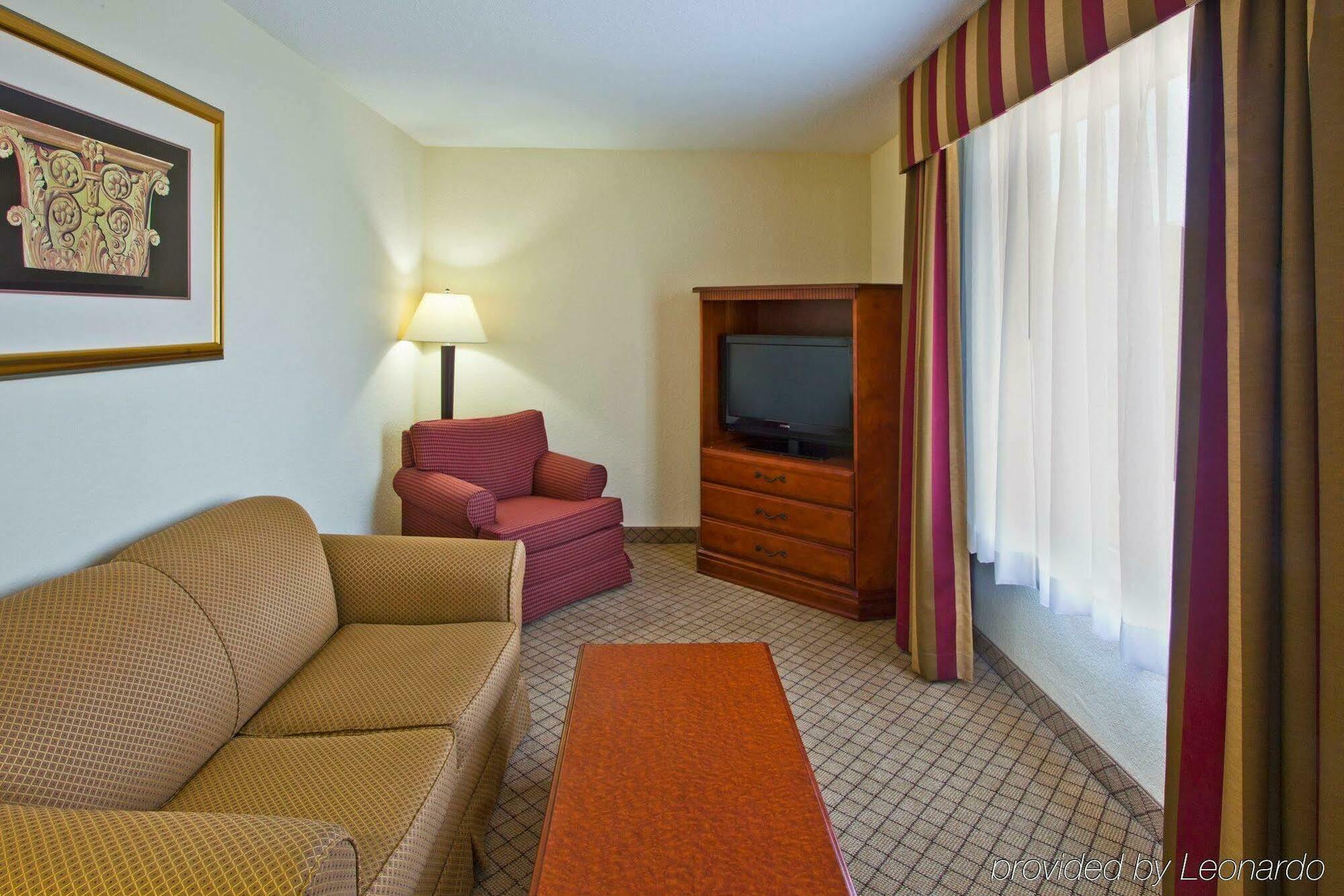 Holiday Inn Express Hotel & Suites Tampa-Fairgrounds-Casino By Ihg Mango Cameră foto